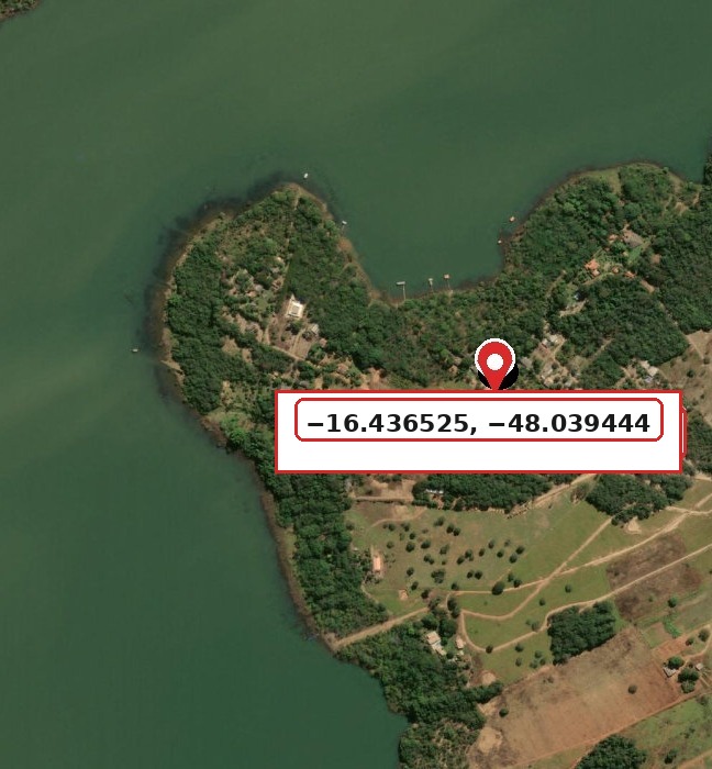 Mata nativa na beira da lagoa, GPS −16.436525, −48.039444